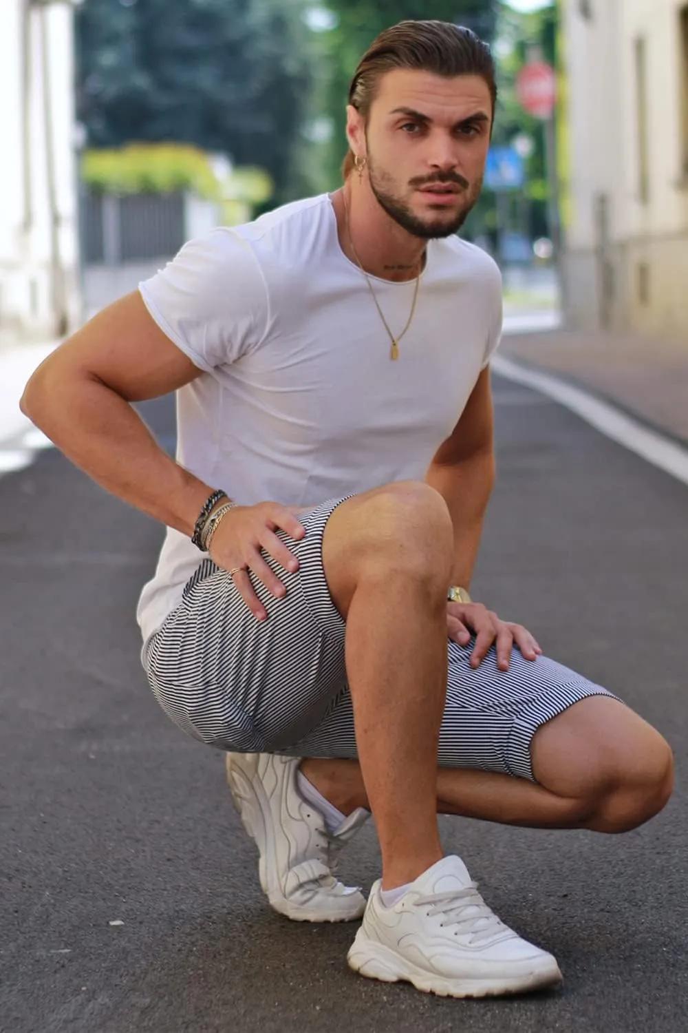 Men's Skinny Fit Chino Shorts Elastic Waist Cotton Twill Flat Front Dress Shorts 9 Inch Inseam