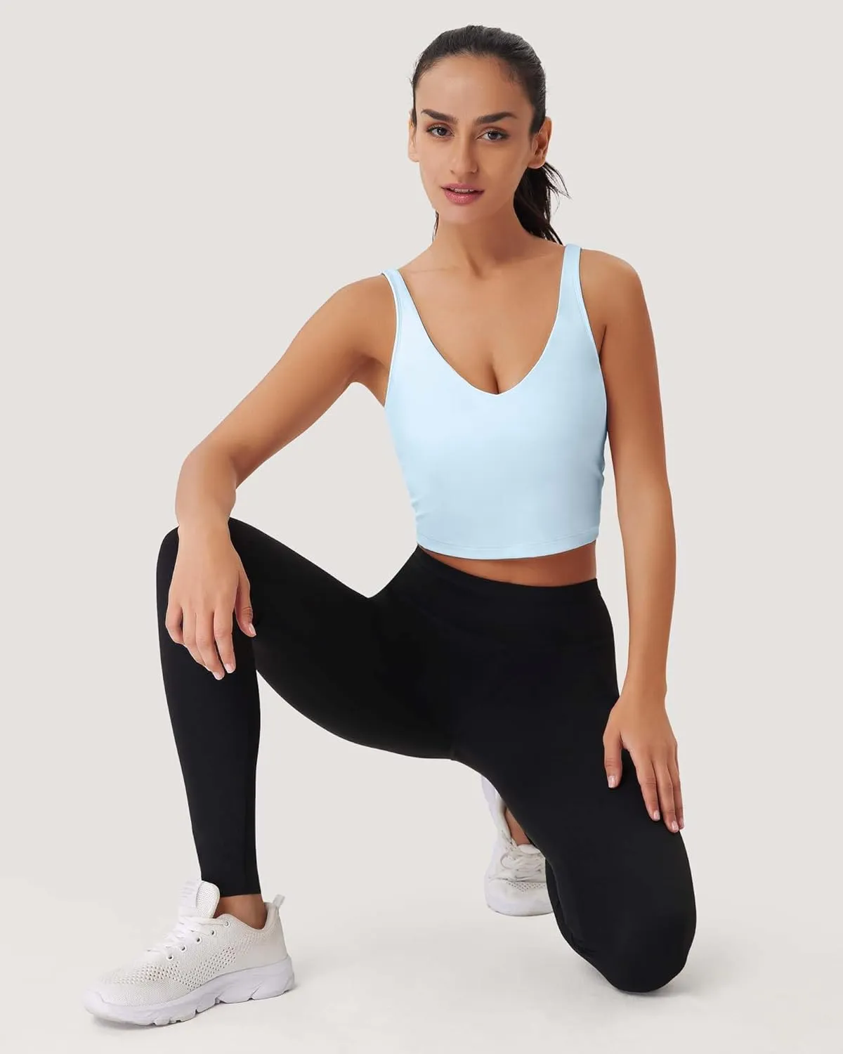 Sports Bras for Women Longline Padded Medium Support Workout Crop Tops Built in Shelf Bra Wirefree Gym Yoga Tank Top