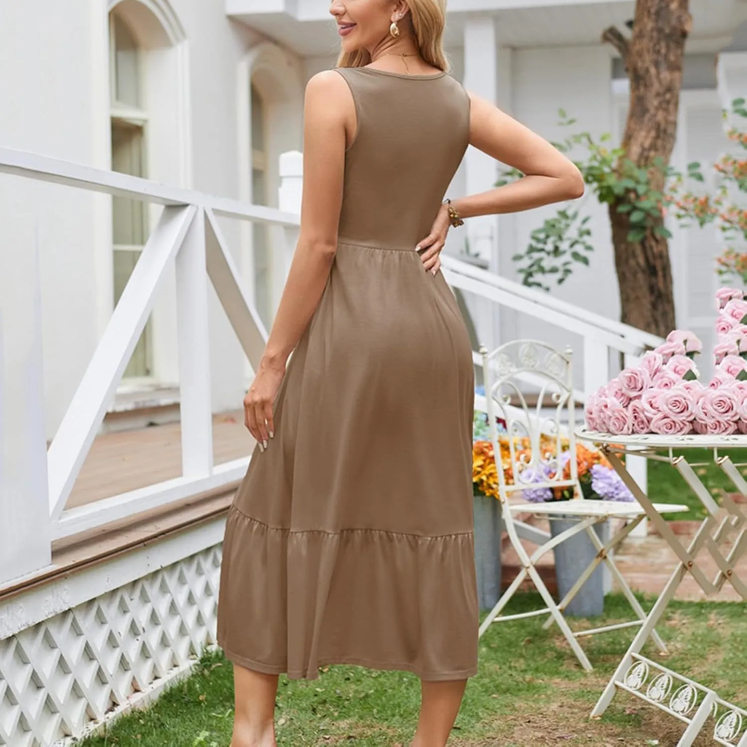 Womens Summer Sleeveless Maxi Dresses Fit & Flare Flowy Tiered Sundress 2025 Beach Vacation A Line Dress with Pockets