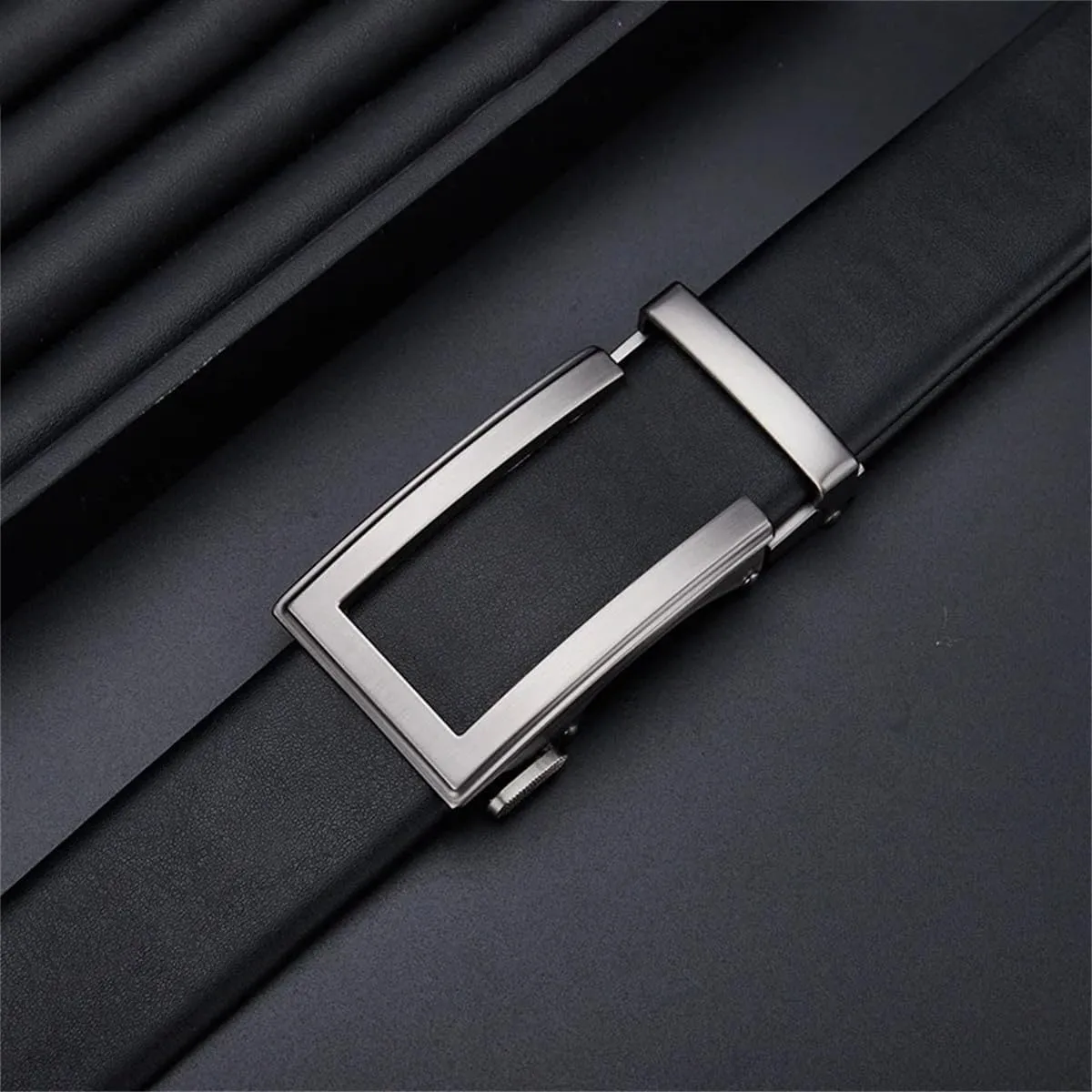 Yeuyyben Fashion Men Leather Belt Automatic Buckle Adjustable Ratchet Jeans Formal Belt