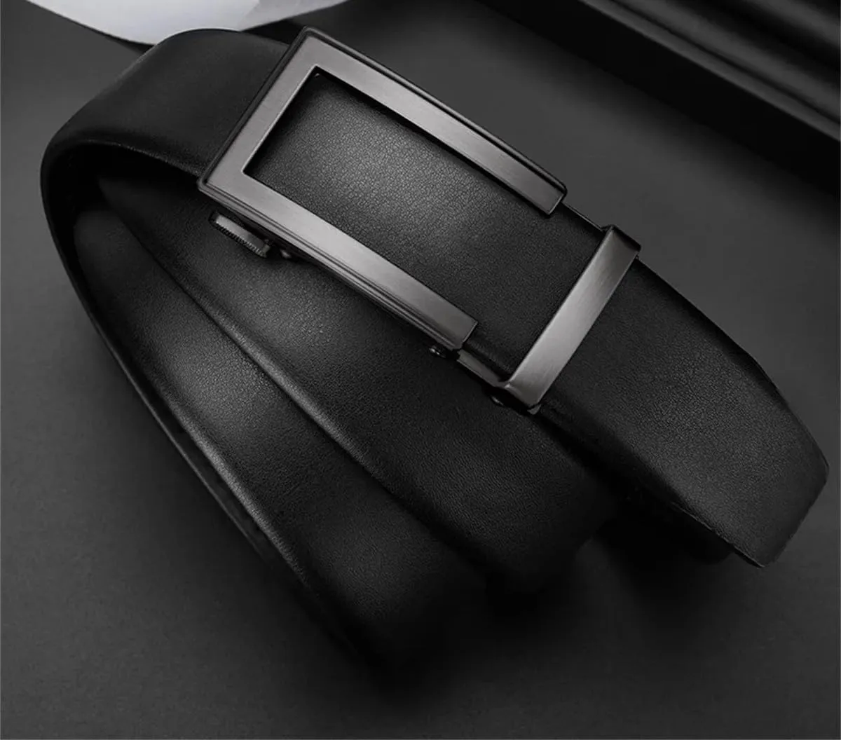 Yeuyyben Fashion Men Leather Belt Automatic Buckle Adjustable Ratchet Jeans Formal Belt